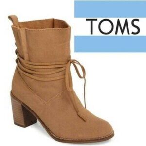 Tom’s boots